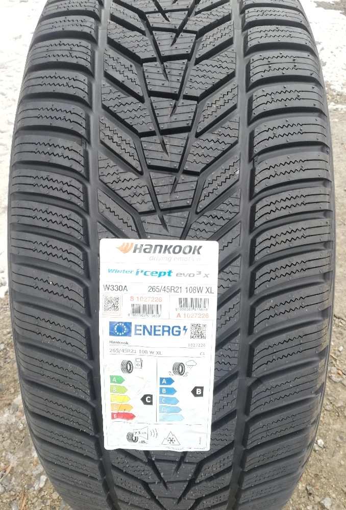 Автошина HANKOOK WINTER I*CEPT EVO3 W330A SUV фото